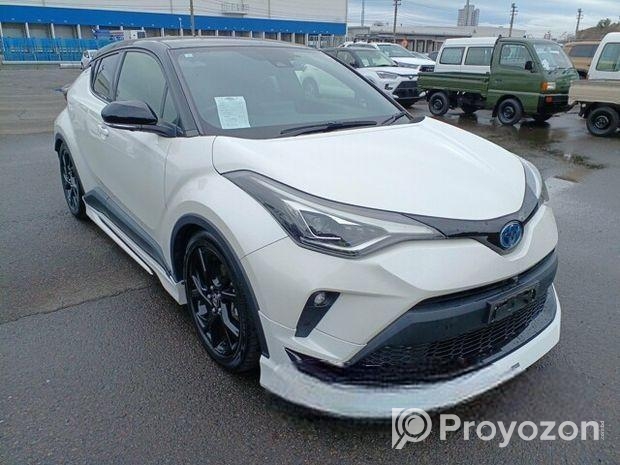 Toyota C-HR G-LED,SHOWROOM STOCK 2021