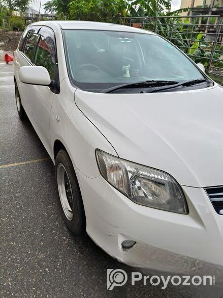 Toyota Axio Fielder 2012