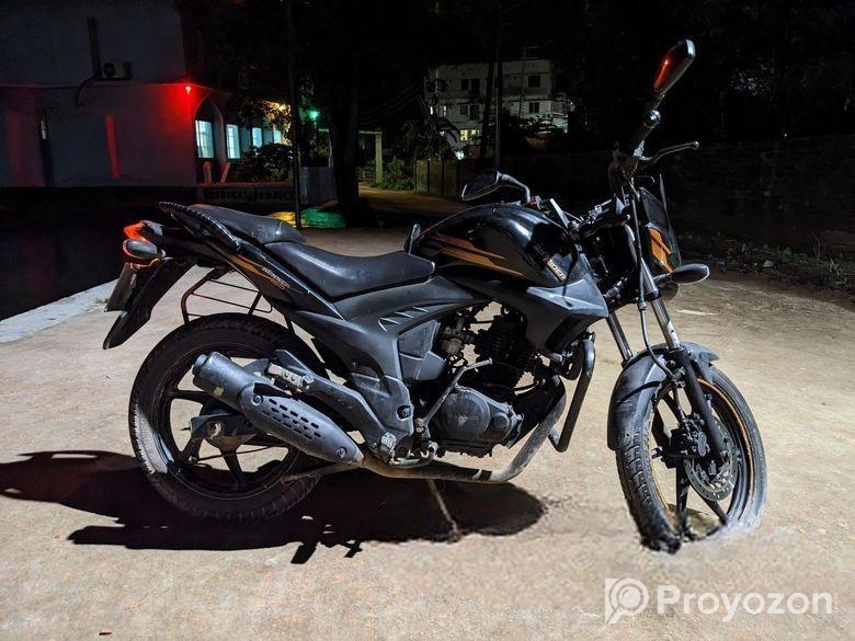 Runner KnightRider . 2019