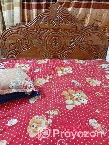 একটি খাট বিক্রি করা হবে।