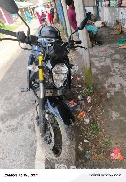 Suzuki Gixxer . 2025
