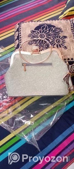 ব্যাগ বিক্রয় হবে