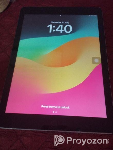 Apple iPad 6 gen (Used)