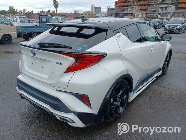 Toyota C-HR G-LED,SHOWROOM STOCK 2021
