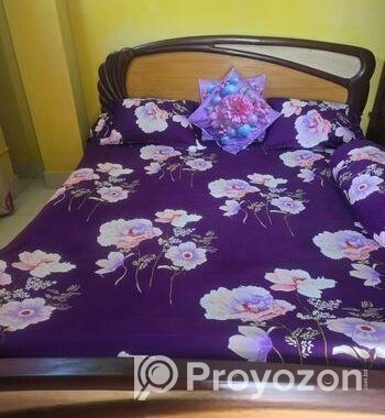 Black and Yellow King Size Bed . 6x7Ft.