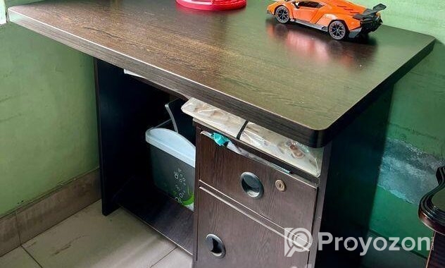 Reading table