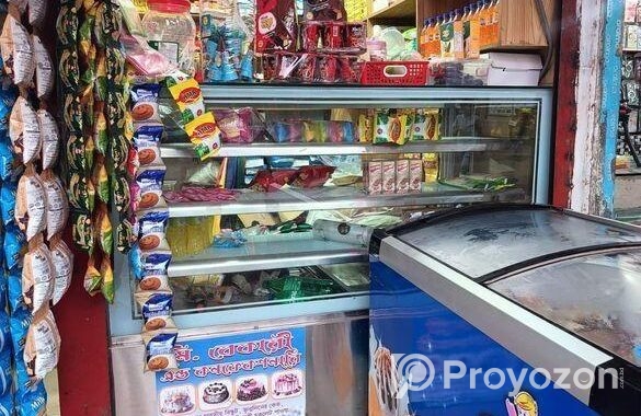 কেক রাখার ডিসপ্লে বা চিলার