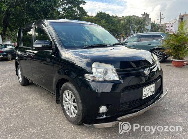 Toyota Sienta G 7 Seat Power Door 2013