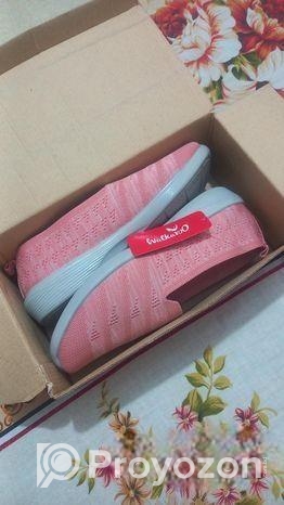 খুব সুন্দর জুতো ওয়াকার ব্যানড