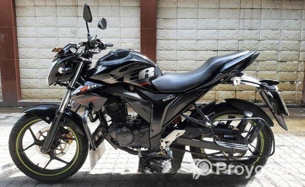 Suzuki Gixxer Monotone black colour DD 2018