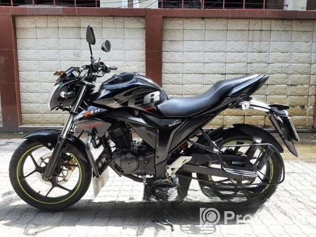 Suzuki Gixxer Monotone black colour DD 2018
