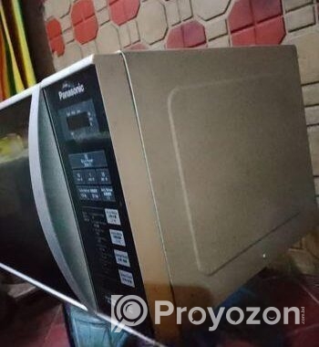 একটি ব্যবহৃত মাইক্রোওয়েভ ওভেন বিক্রি হইবে
