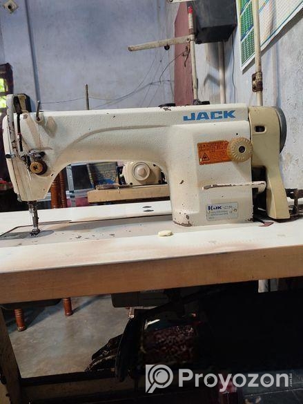 Jack sewing machine