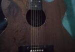 Guiter for sell