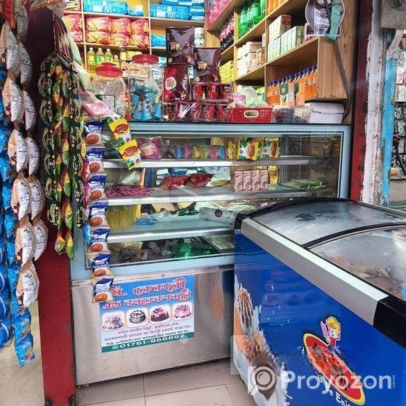 কেক রাখার ডিসপ্লে বা চিলার