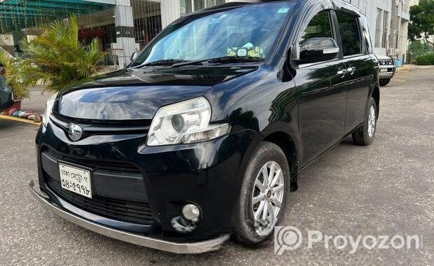 Toyota Sienta G 7 Seat Power Door 2013