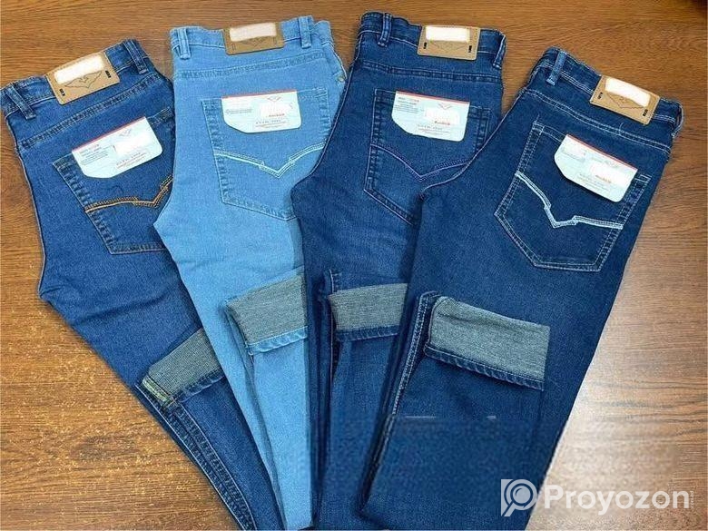 আকর্ষণীয় সব নতুন স্টাইলের জিন্স প্যান্ট