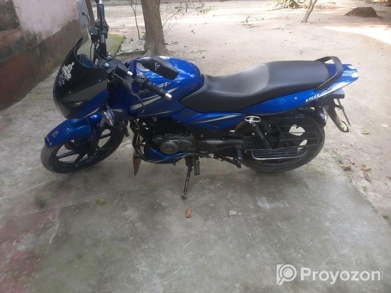 Bajaj Avenger 150 Street 2018