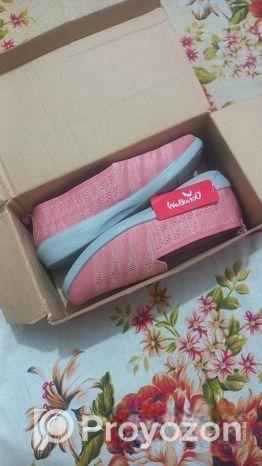 খুব সুন্দর জুতো ওয়াকার ব্যানড