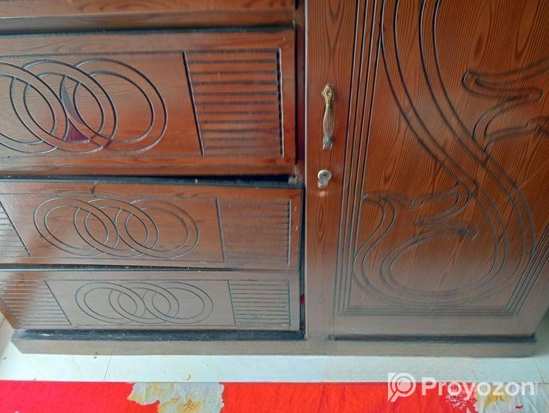 ওয়ারড্রব সেল করা হবে।