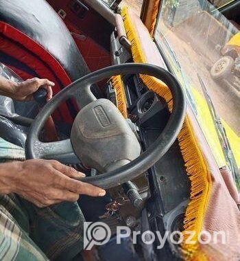 Toyota Land Cruiser 2004