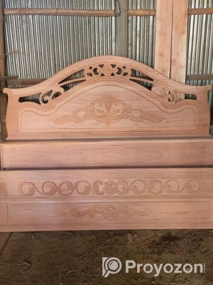 উন্নতমানের ভালো কাঠ দিয়ে বানানো bed