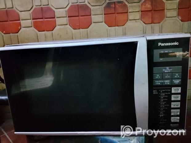 একটি ব্যবহৃত মাইক্রোওয়েভ ওভেন বিক্রি হইবে