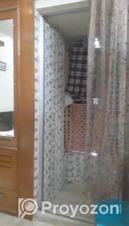 HALI SAHAR BUS STAN FLAT SELL