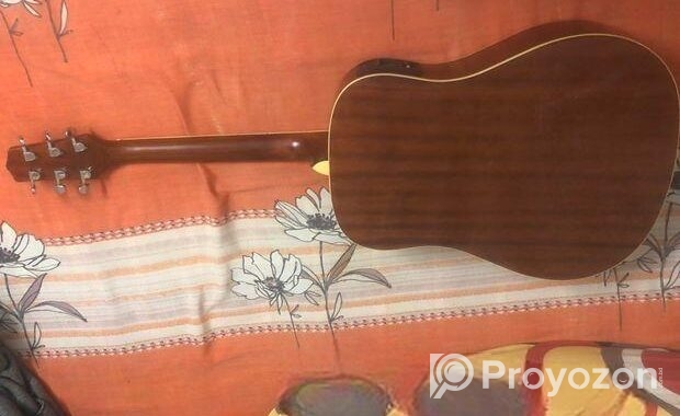 Guiter for sale