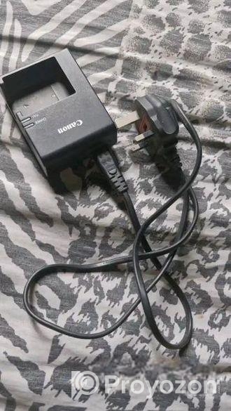 Canon 1300d Zoom Lens 75-300/ Full Fresh