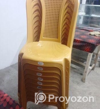 হোটেলের মালামাল বিক্রি করা হবে।