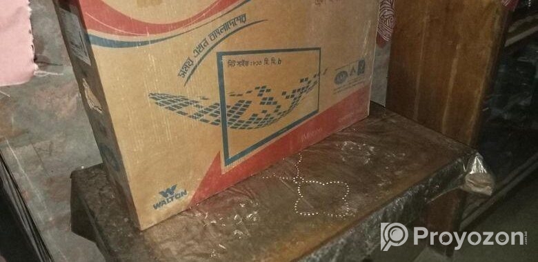 পড়ার টেবিল বিক্রি করব নতুনের মত