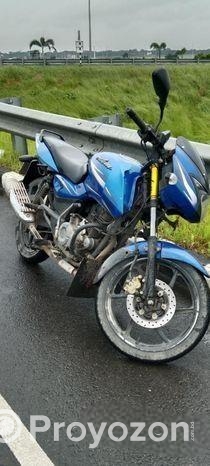 Bajaj Pulsar 150 . 2018