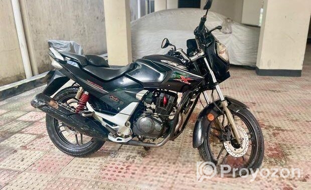 Hero CBZ Xtrem 2014