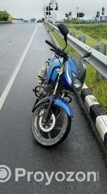 Bajaj Pulsar 150 . 2018