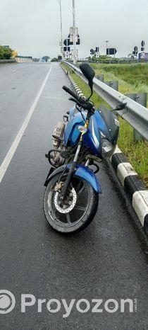 Bajaj Pulsar 150 . 2018