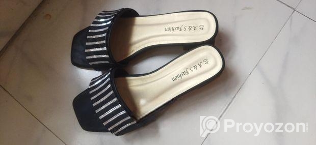 Ladis Heel Juta