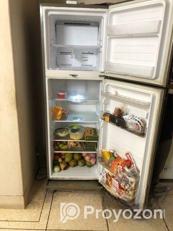 Sharp Fridge 724 Litre