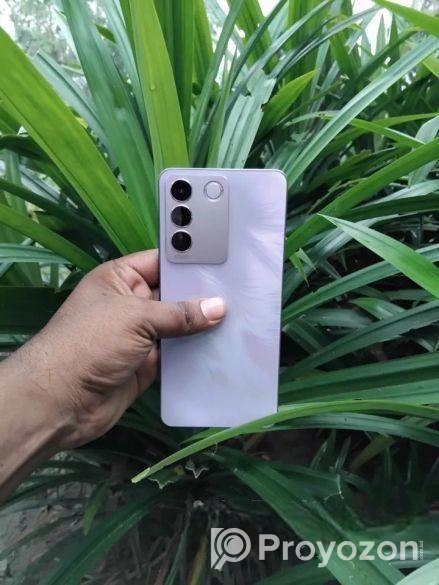 Vivo V27e 8+256 (Used)