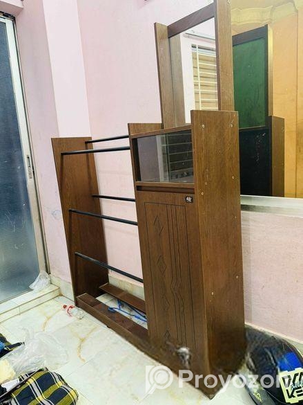 আলনা কাম আলমারি