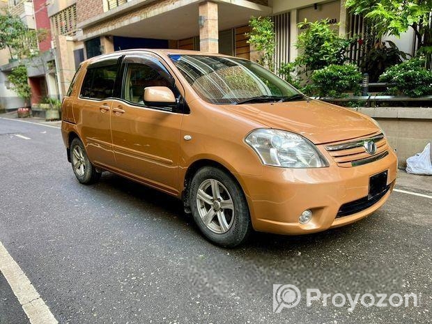 Toyota Raum Oil Ran First party 2009