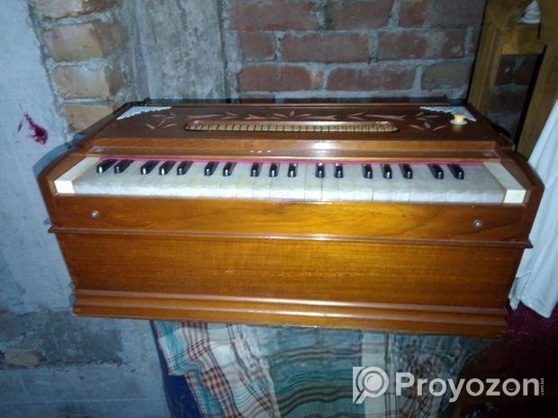 Bikrir jono harmoneiom sell