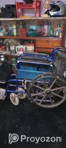 হুইল চেয়ার