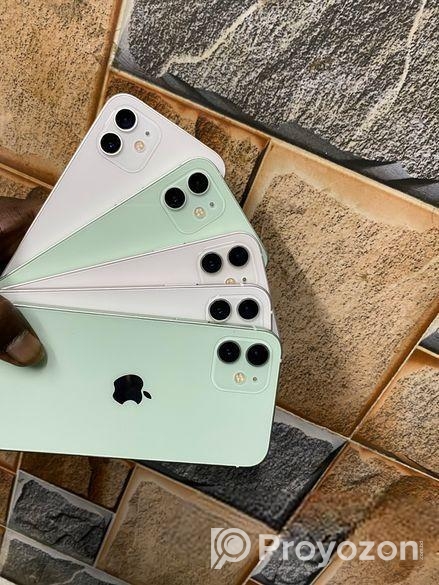 Apple iPhone 12 128GB B-H 87.88.89 (Used)