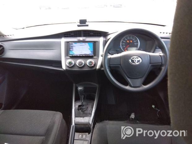 Toyota Fielder hybrid 2020