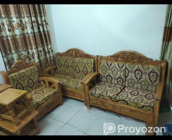 আমি একটা আকাশমনি কাটের সোফা সেট বিক্রি করব