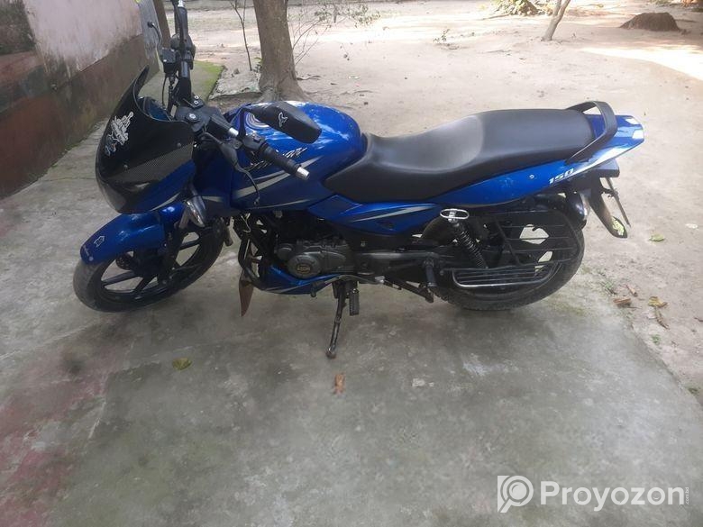 Bajaj Avenger 150 Street 2018