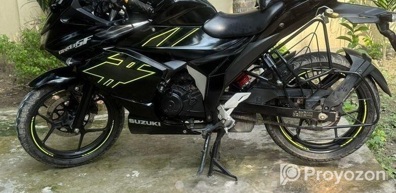 Suzuki Gixxer SF . 2023