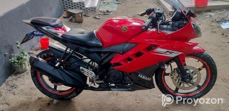 Yamaha R15 v2 2013