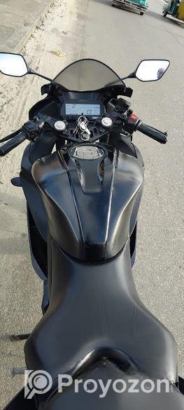 Yamaha R15 2024